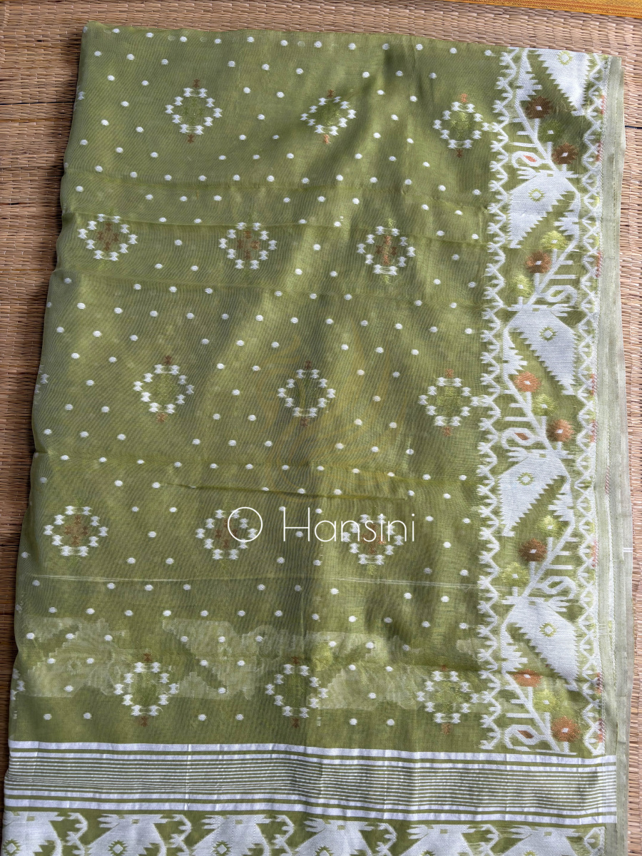 Handwoven Jacquard Jamdani saree