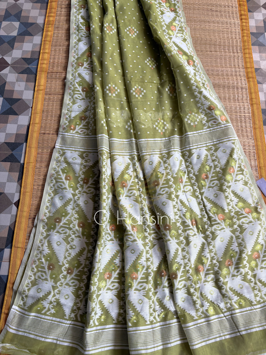 Handwoven Jacquard Jamdani saree