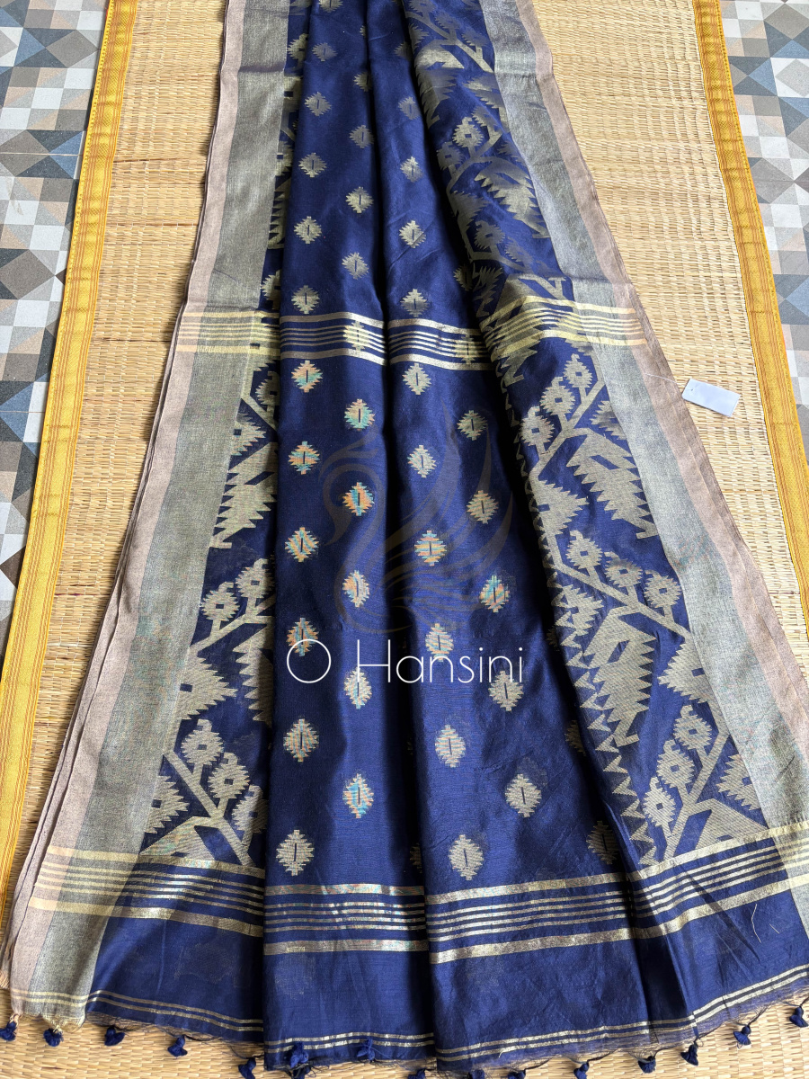 Handwoven Jacquard Jamdani saree