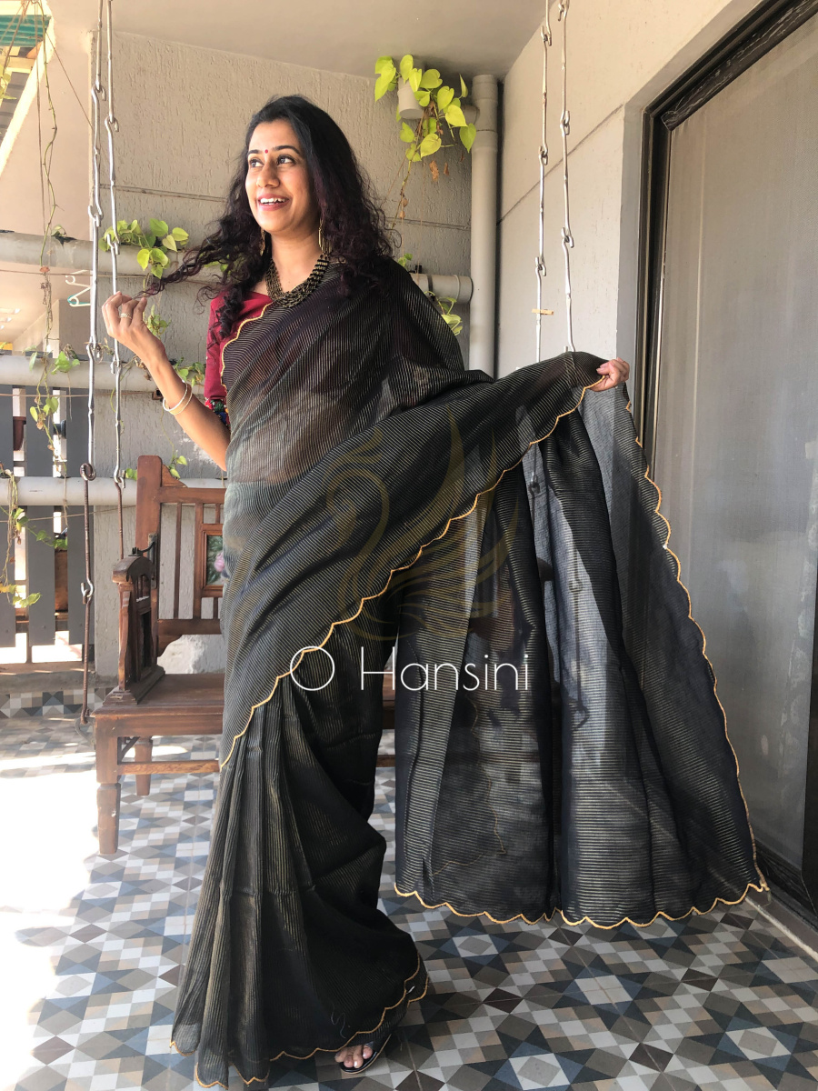 Zari Striped Mul Cotton Saree